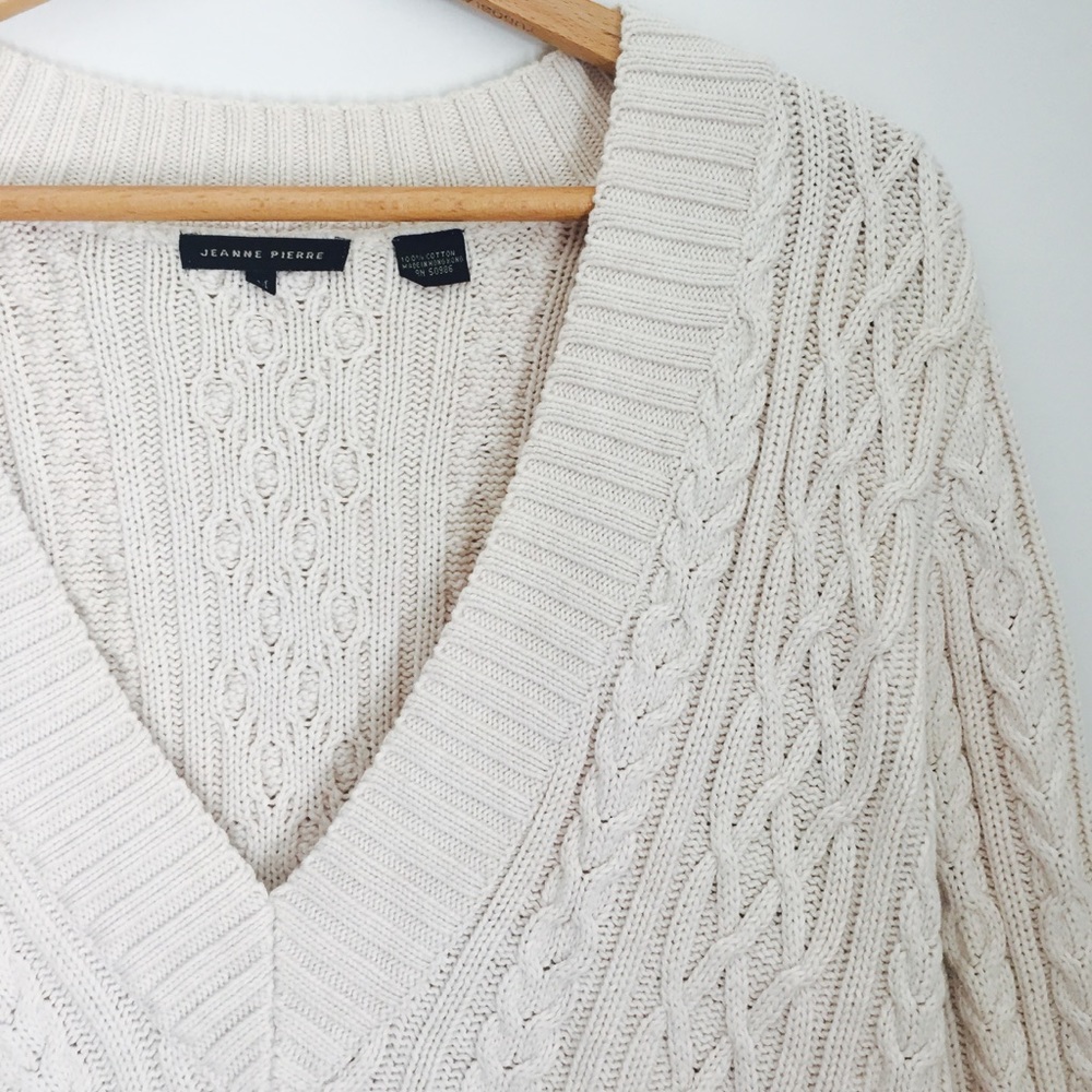 Cream Off-White Cable Knit Sweater V-Neck Plunge